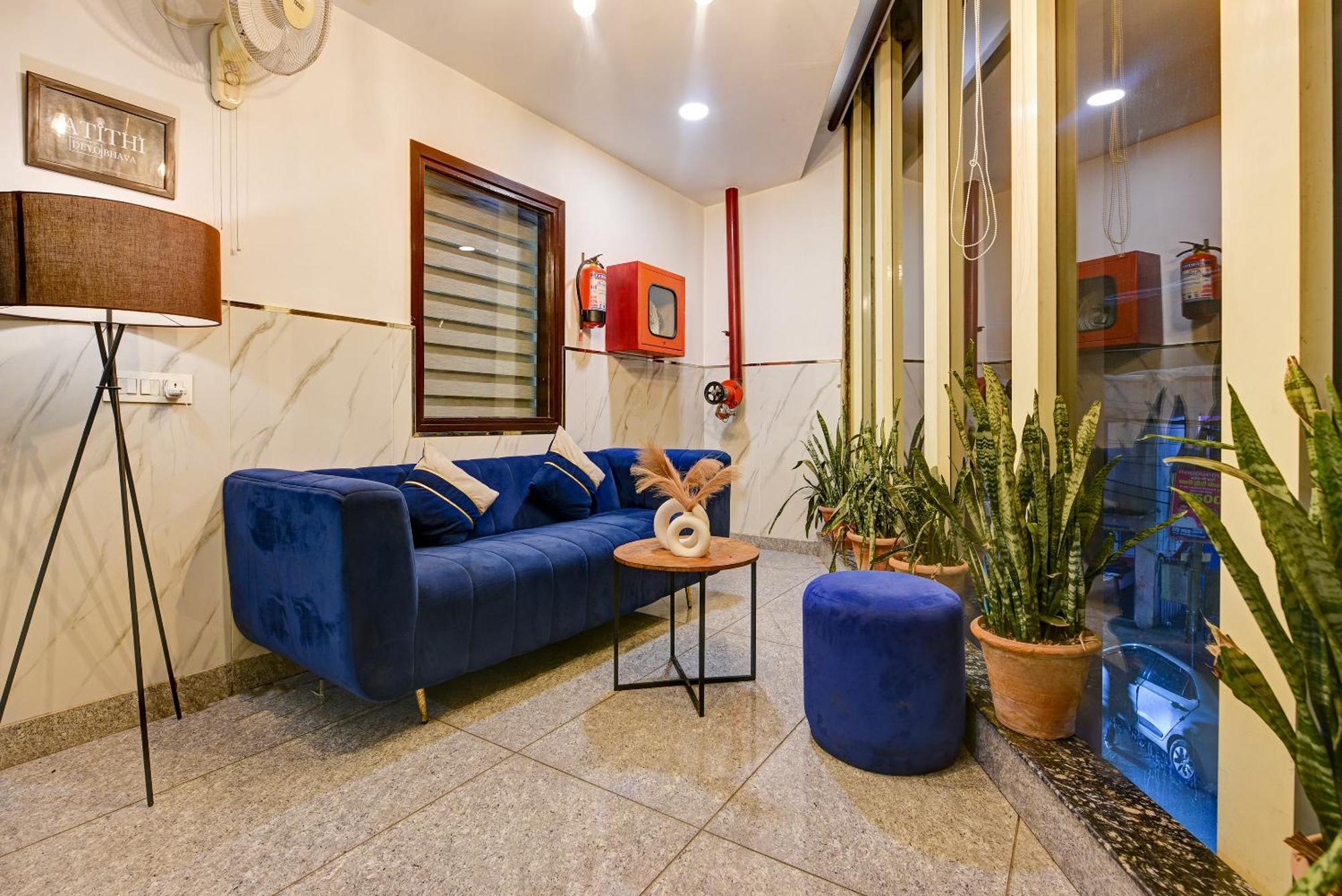 Gallivanto Inn Delhi  Buitenkant foto