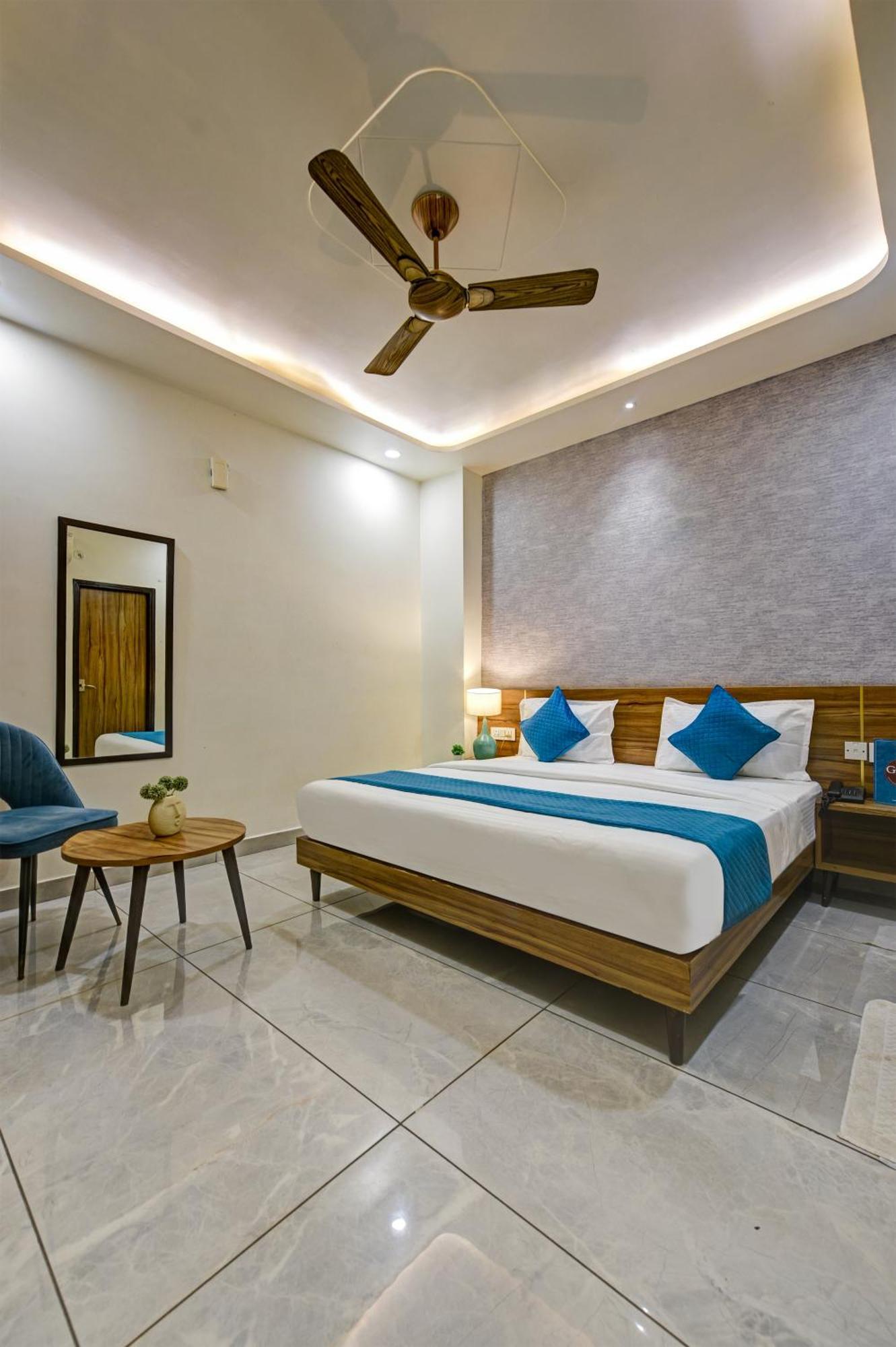 Gallivanto Inn Delhi  Buitenkant foto