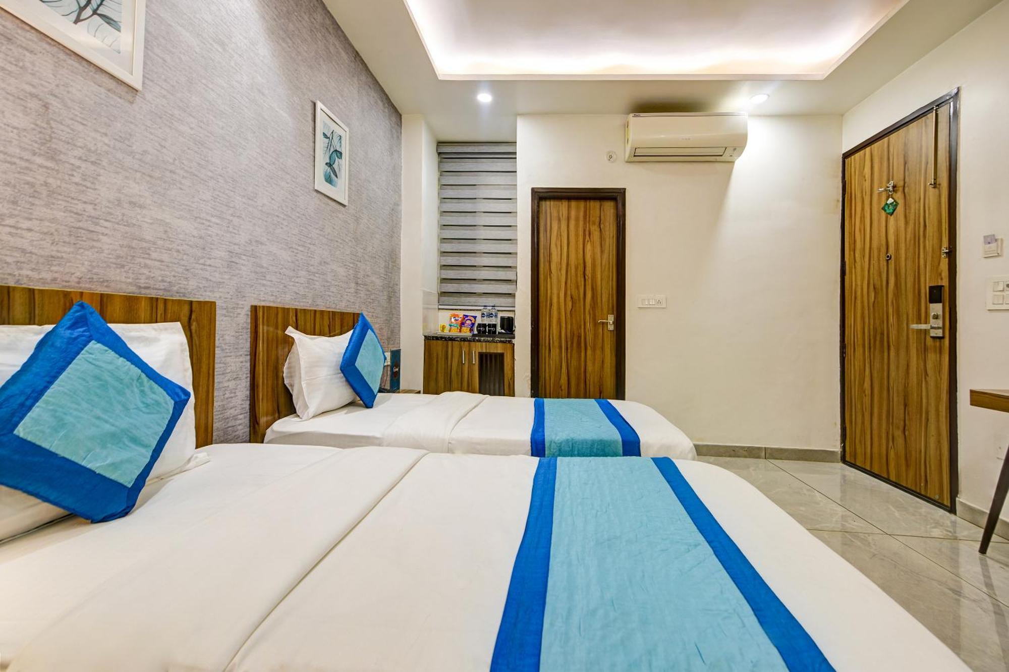 Gallivanto Inn Delhi  Buitenkant foto