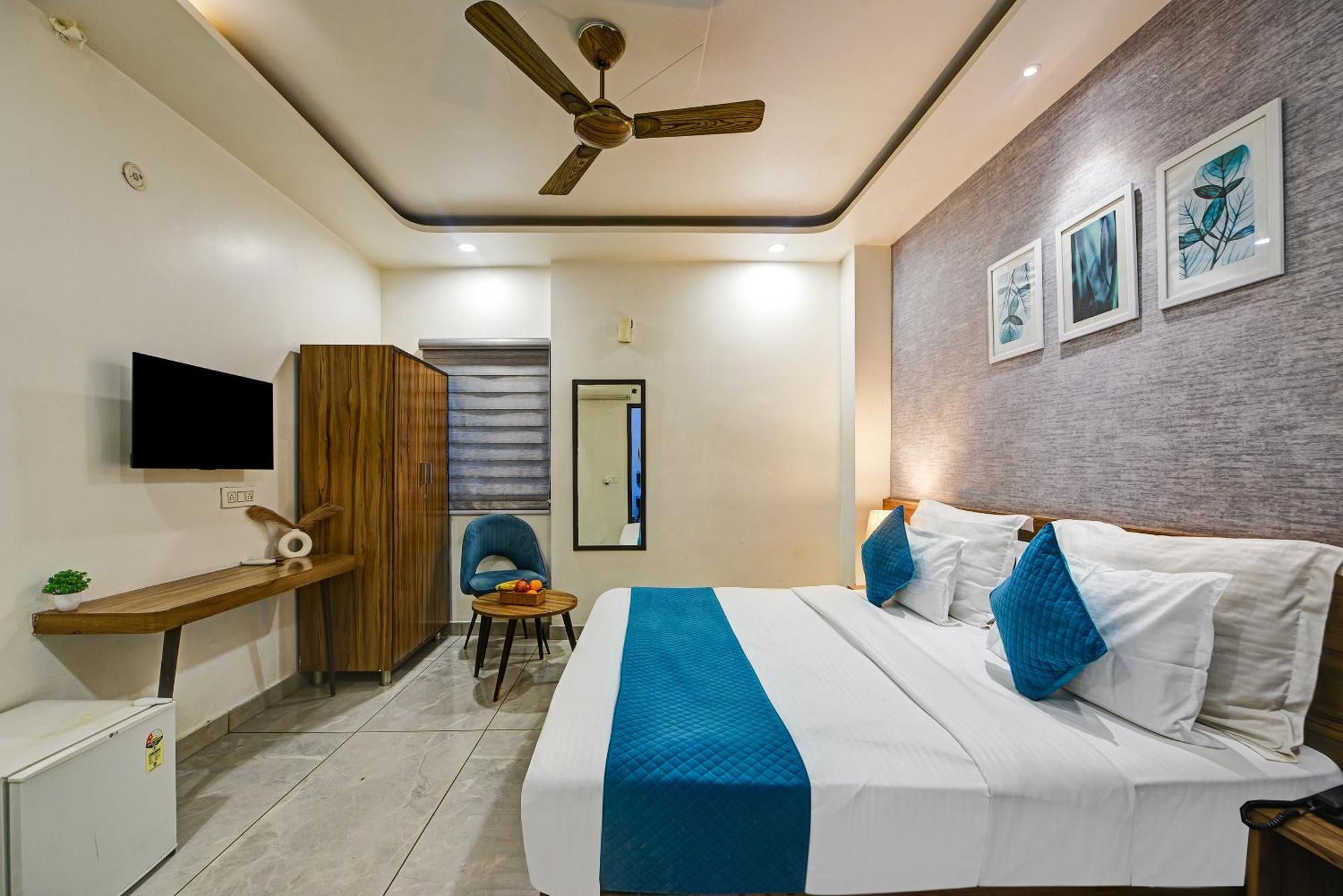 Gallivanto Inn Delhi  Buitenkant foto